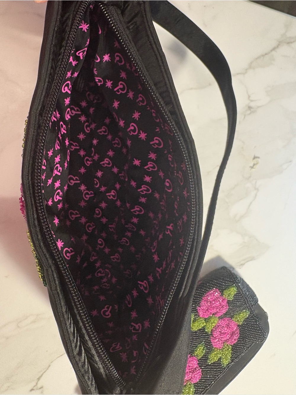 FAO Schwartz Barbie Glamour Collection Shoulder Bag and Matching Beaded Pouch - Picture 12 of 12